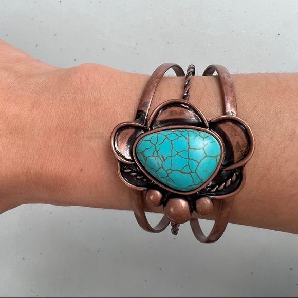 Turquoise cuff - Picture 2 of 3